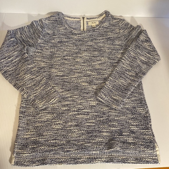 Per Se Sweaters Authentic Per Se Sweater Gold Tinsel Threaded Blue White Long Sleeve Scoop